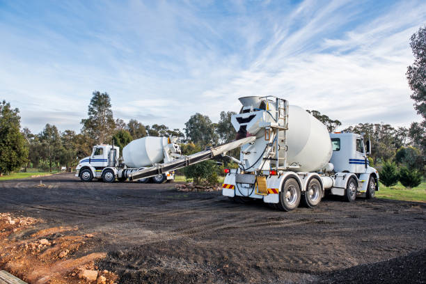 Best Local Concrete Companies  in Senoia, GA